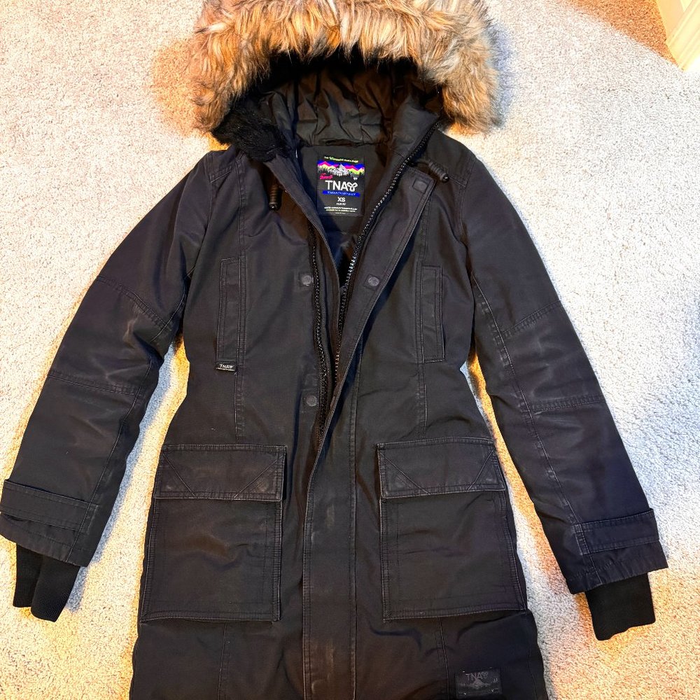 XS Aritzia TNA Women's Black Parka  Jacket - The Bancroft Down Filled - Preowned